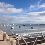 Daire Calmness And Beauty In