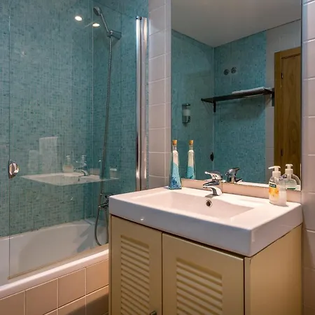 Calmness And Beauty In Santa Luzia Apartment